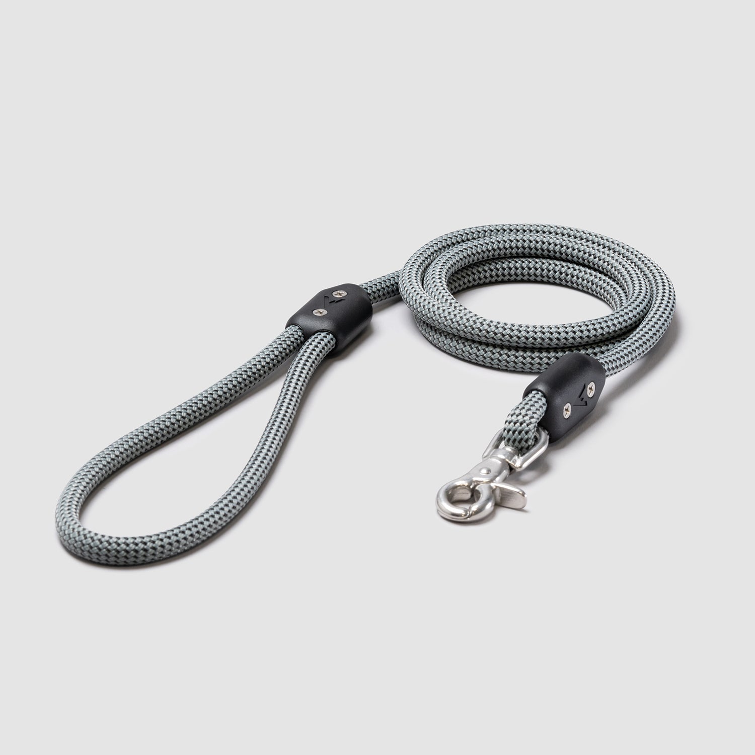 Climbing Rope Dog Leash with Stainless Steel Swivel Clip for Daily 5- or 8-Foot Walks and Trail Outings product image 1