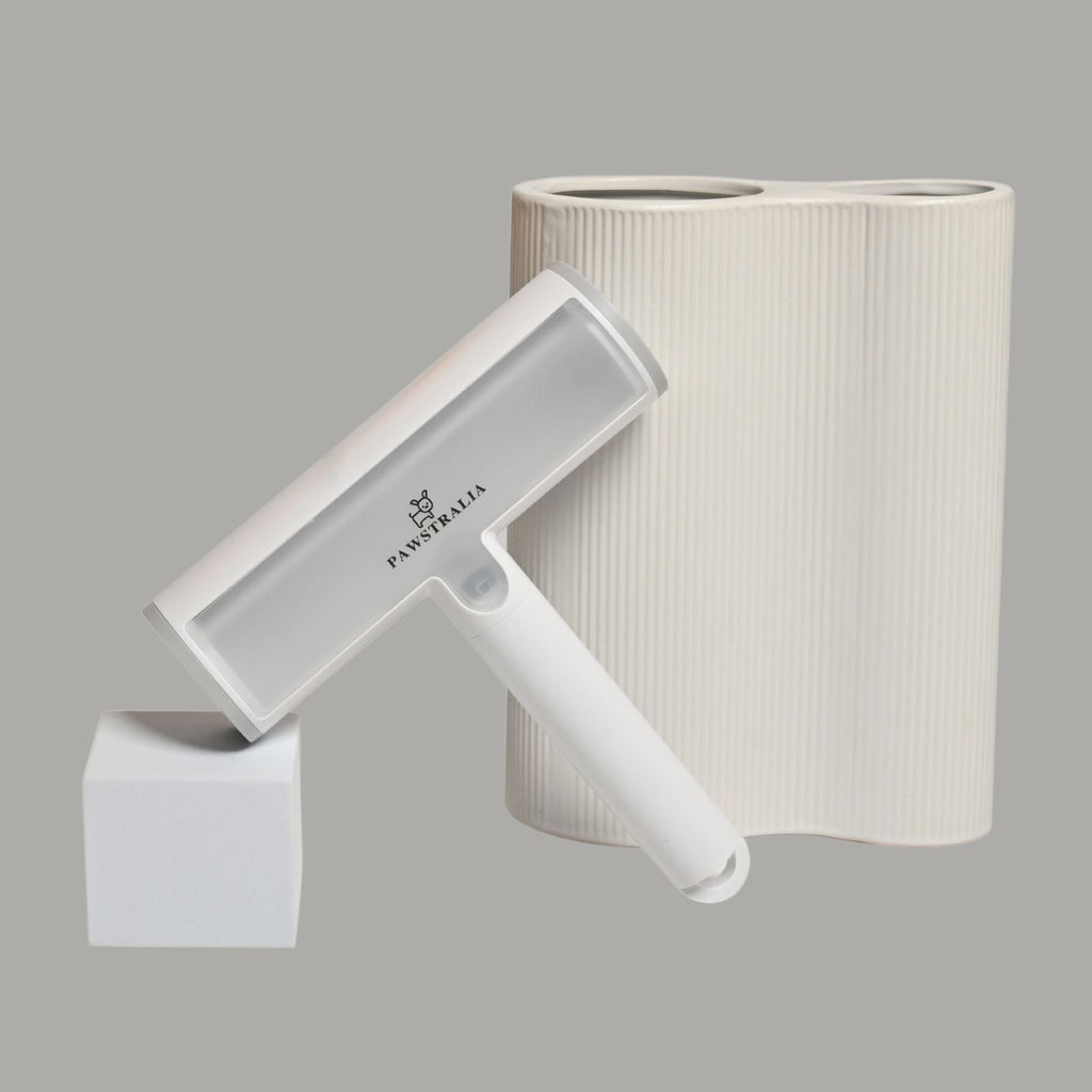 Reusable Pet Hair Remover Roller Brush for Furniture and Cars, Built-In Waste Compartment for Easy Cleanup source image 2