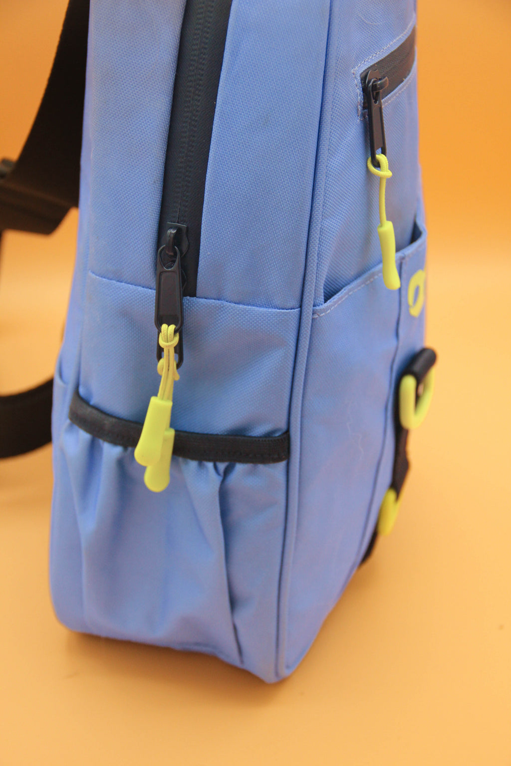 Waterproof Dog Walking Shoulder Bag, Organized Treat and Waste Storage for Training and Daily Outings source image 4
