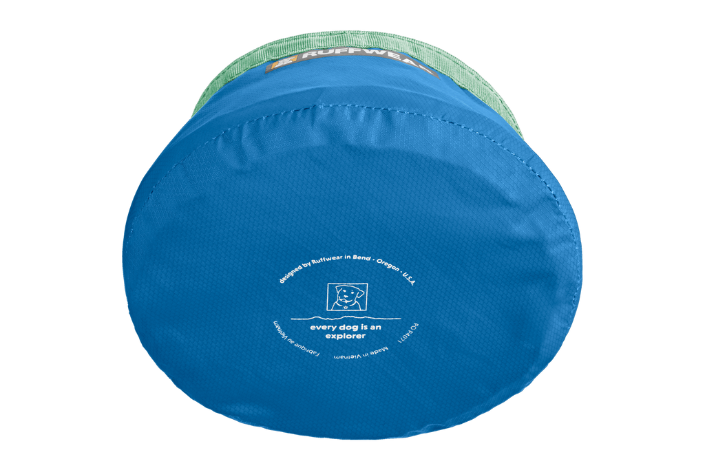 Ultralight Packable Dog Travel Bowl with 1-Liter Capacity and Integrated Pocket for Trail Water Breaks source image 4