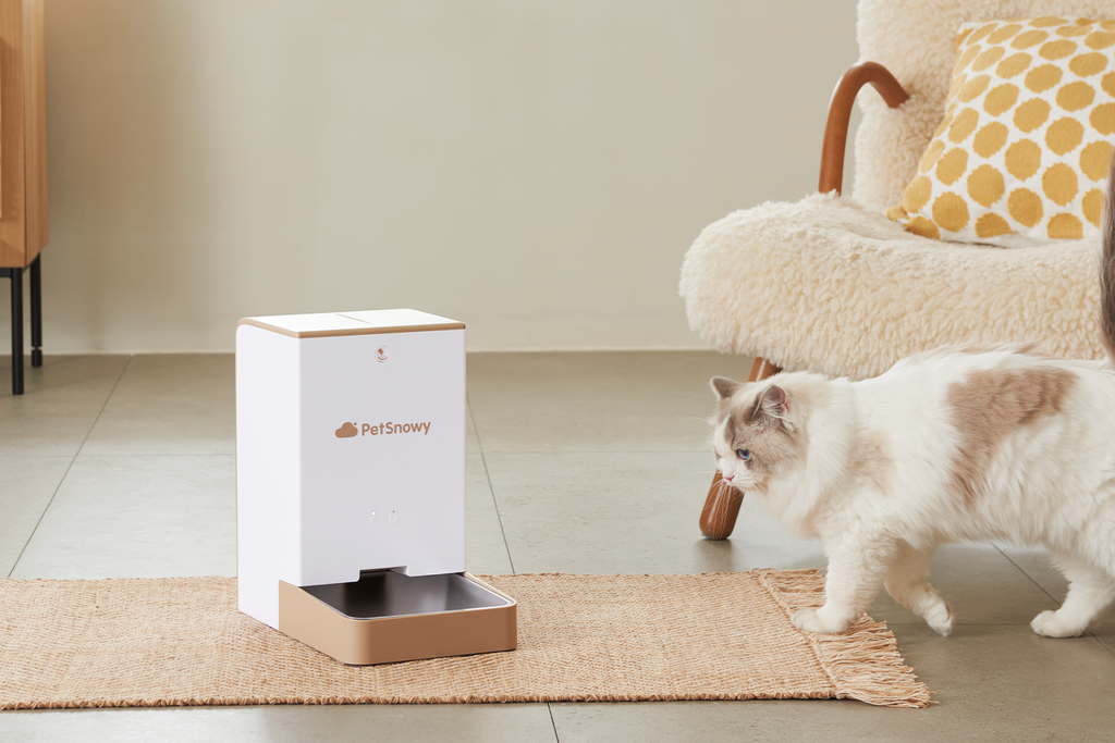 Automatic Cat Feeder, Anti-Clog 1.05-Gallon Dispenser Offering 10 Custom Feeding Schedules source image 5