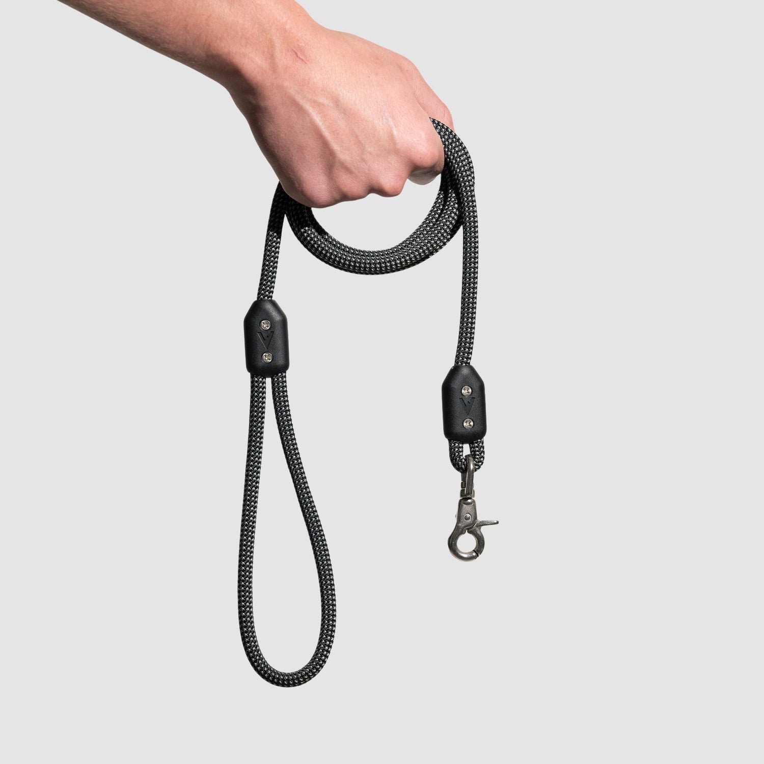 Climbing Rope Dog Leash with Stainless Steel Swivel Clip for Daily 5- or 8-Foot Walks and Trail Outings product image 6