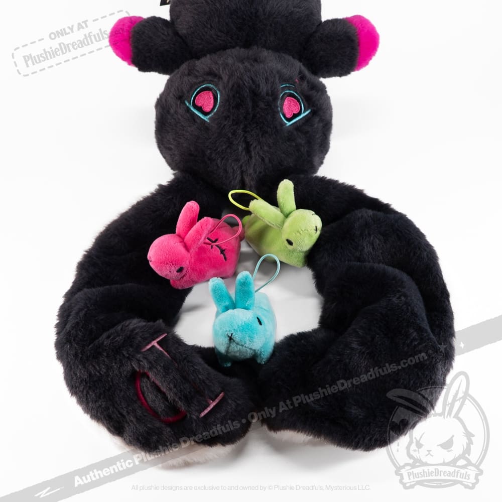 Pregnant Rabbit Plush Toy Set Featuring a 16.5-Inch Mama Bunny, Three Mini Kits and a Carry Tote source image 8