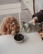 3-in-1 Dog Travel Water Bottle with 32 oz Reservoir and Two Detachable Bowls in Three Colors source image 9