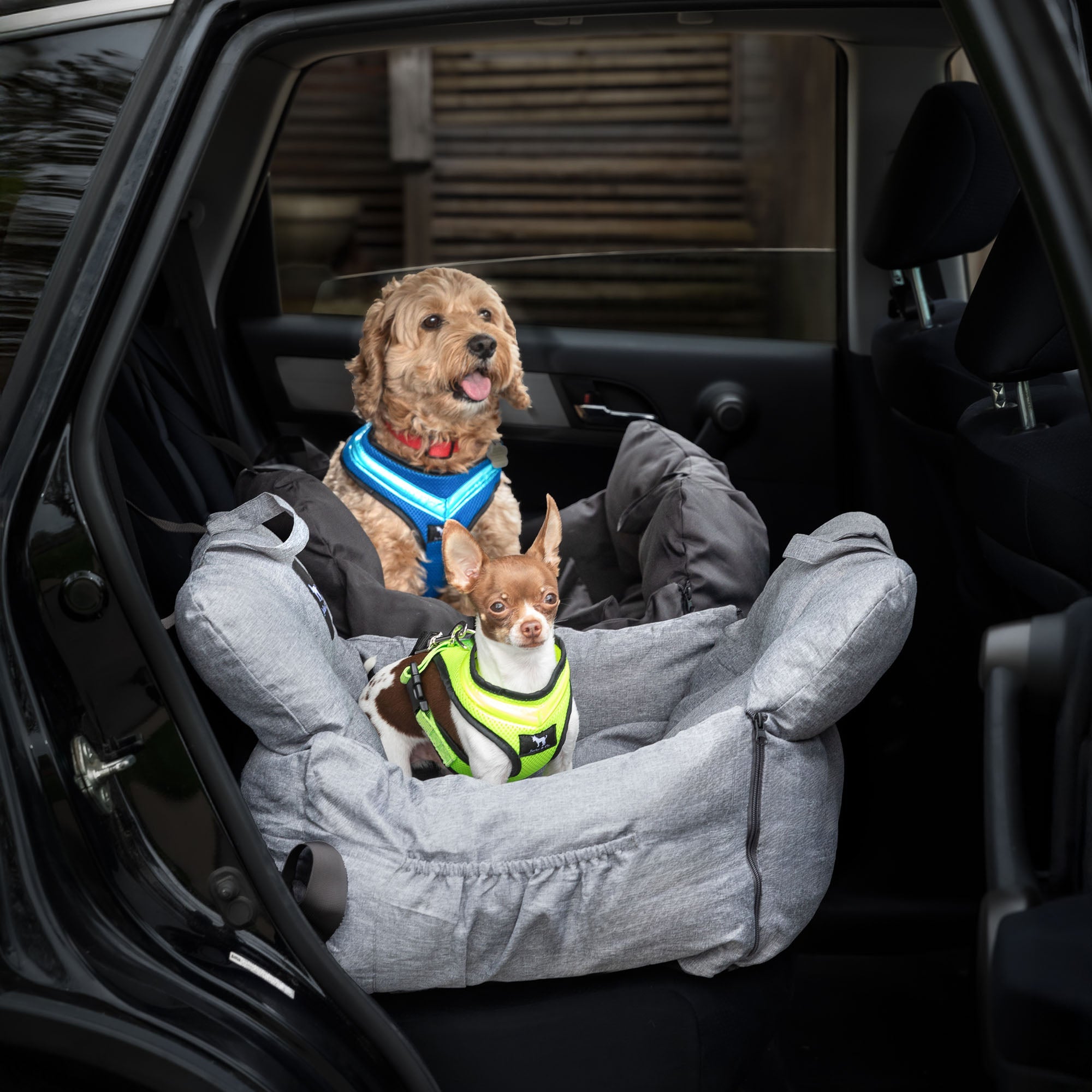 Pet Car Seat and Carrier for Dogs or Cats up to 25 lb, Water-Resistant Oxford Seat with Removable Cushion source image 11