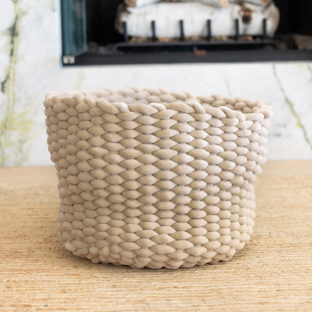 Handwoven Cat Nest Bed, Adjustable Velvety Knotted Design in Five Neutral and Earth-Tone Colors source image 15