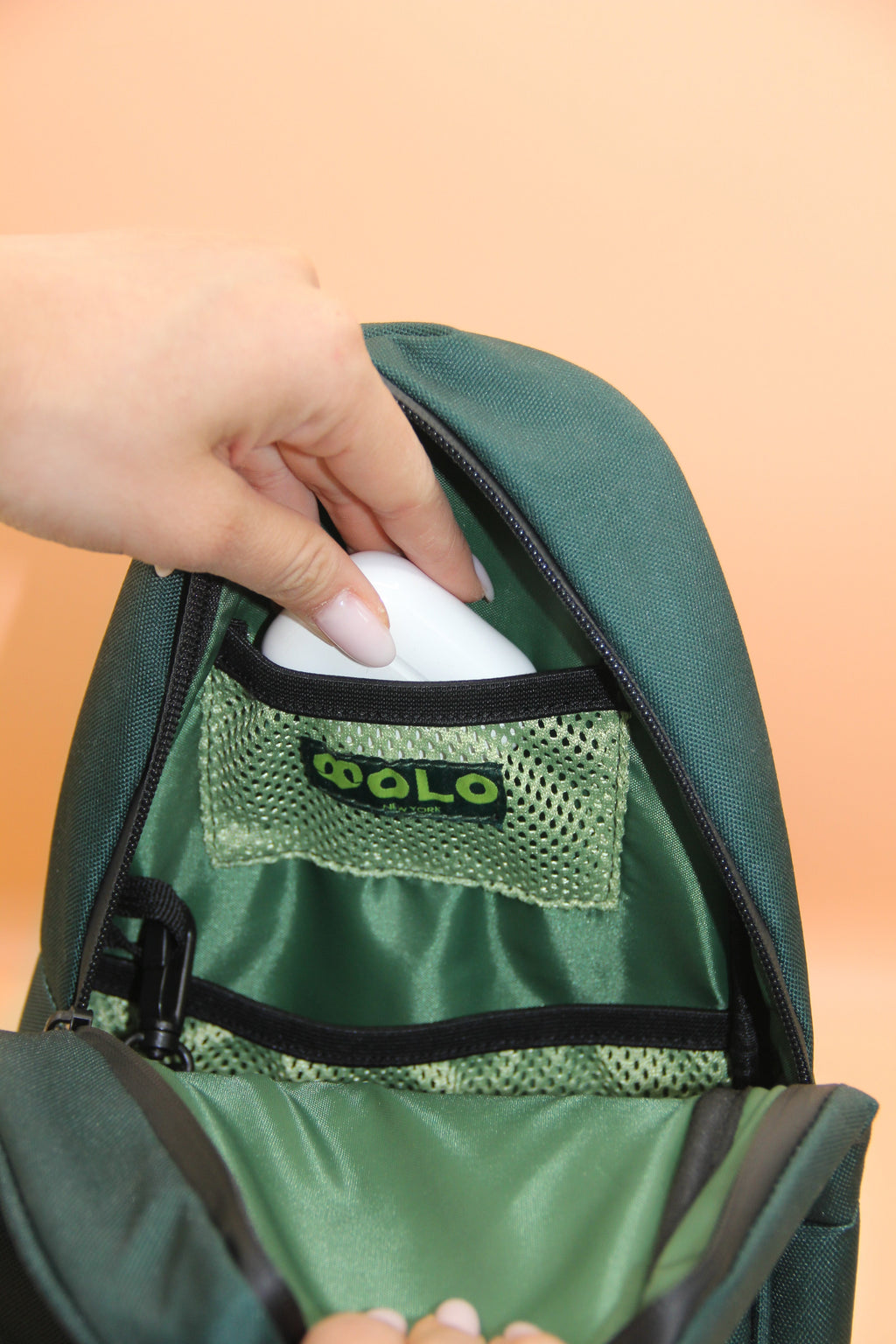 Waterproof Dog Walking Shoulder Bag, Organized Treat and Waste Storage for Training and Daily Outings source image 45