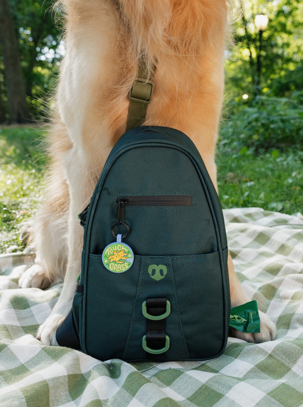 Waterproof Dog Walking Shoulder Bag, Organized Treat and Waste Storage for Training and Daily Outings source image 50