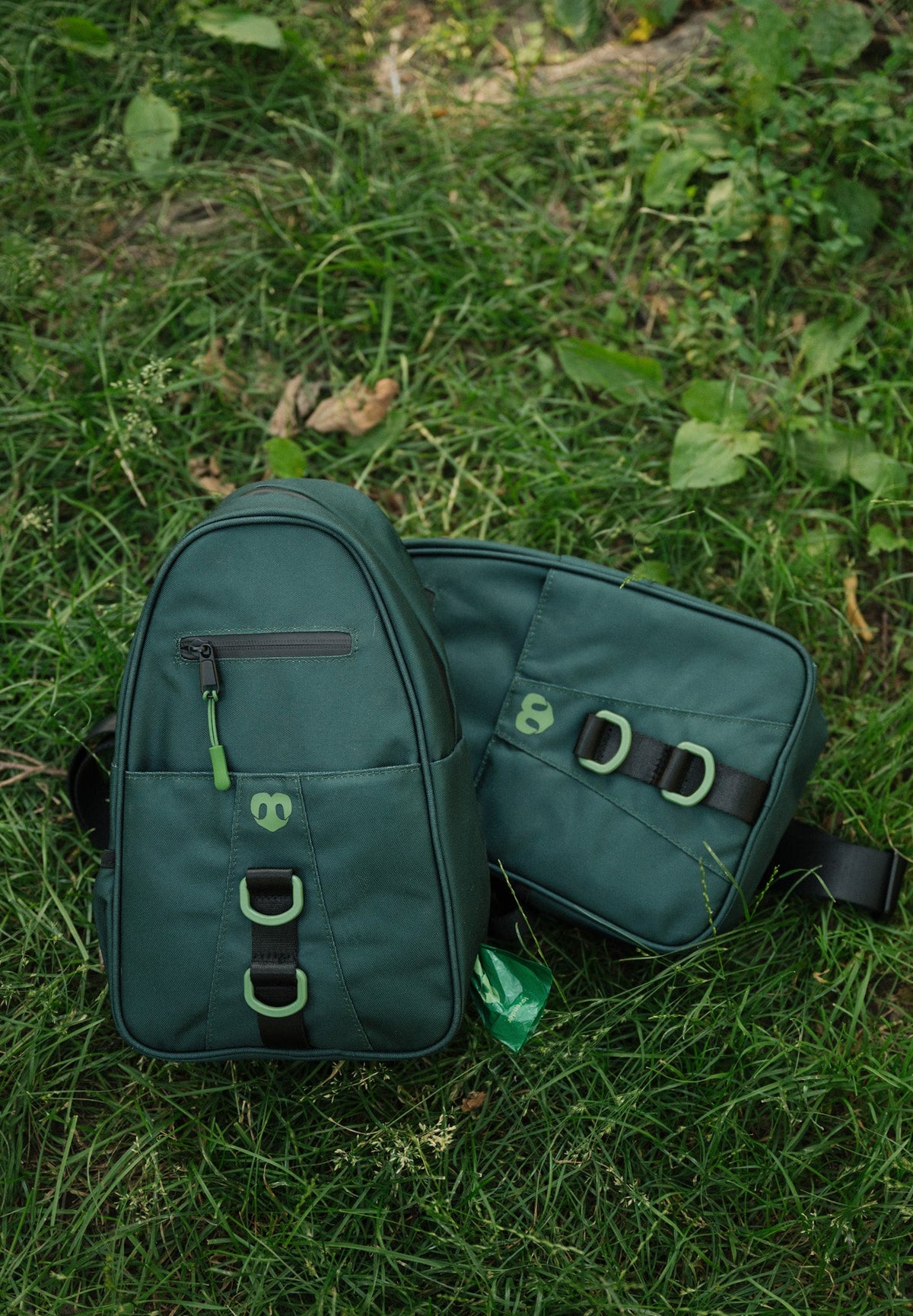 Waterproof Dog Walking Shoulder Bag, Organized Treat and Waste Storage for Training and Daily Outings source image 51