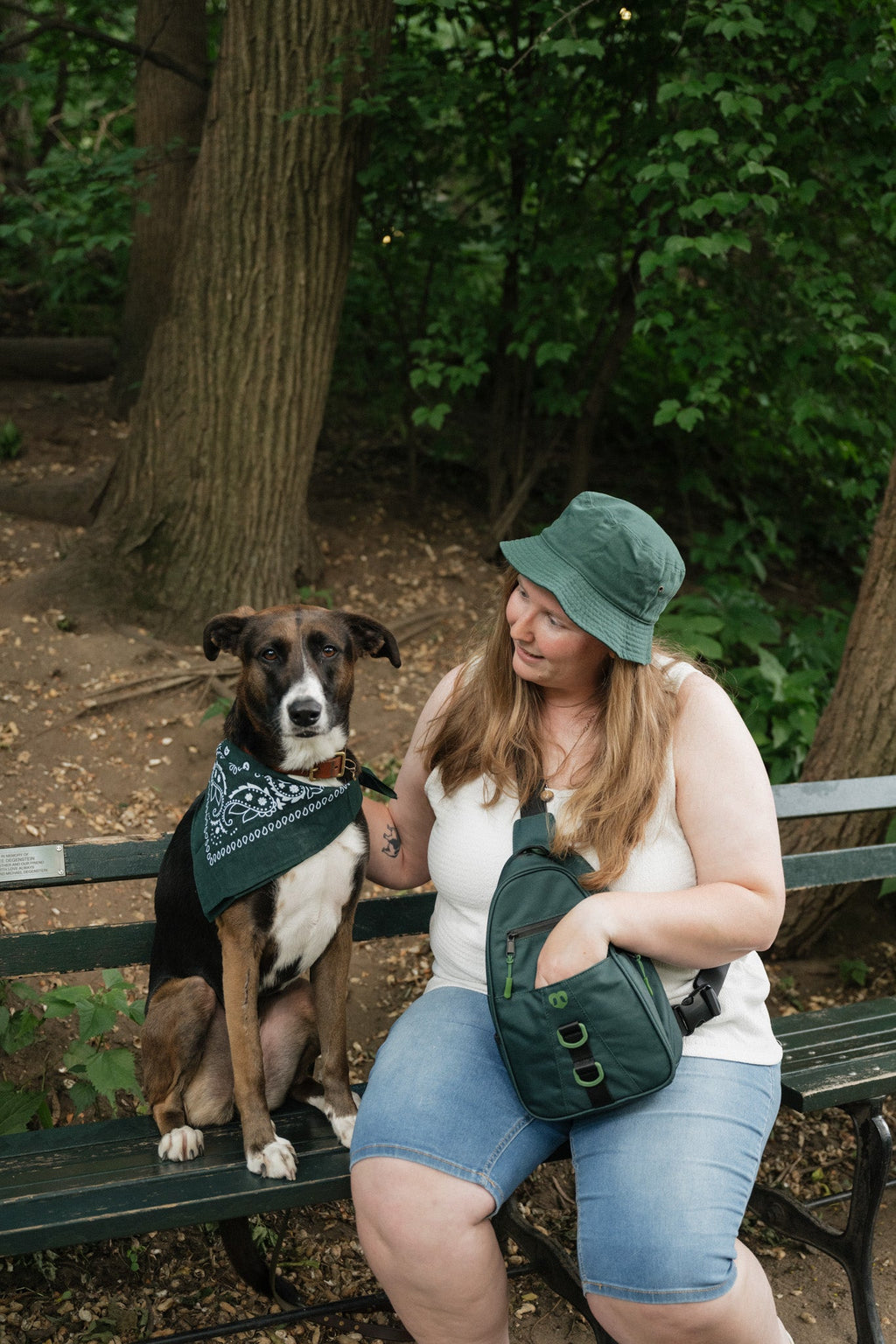 Waterproof Dog Walking Shoulder Bag, Organized Treat and Waste Storage for Training and Daily Outings source image 53