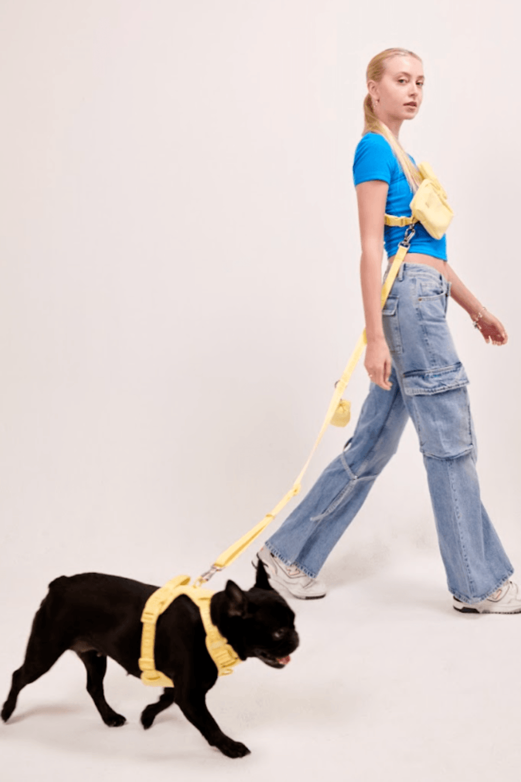 Hands-Free Dog Walking Set for Waist or Shoulder Wear, Neoprene Harness and Compact Pouch Bundle source image 67