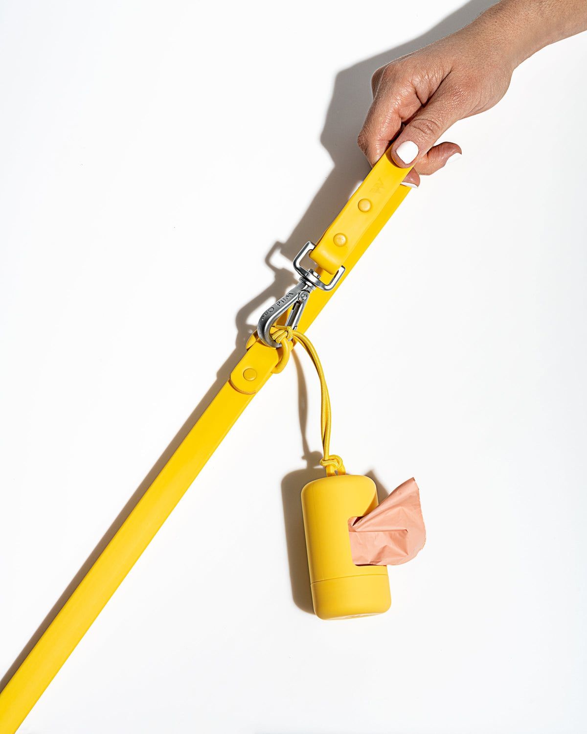 Leash-Attached Dog Waste Bag Dispenser product image 65