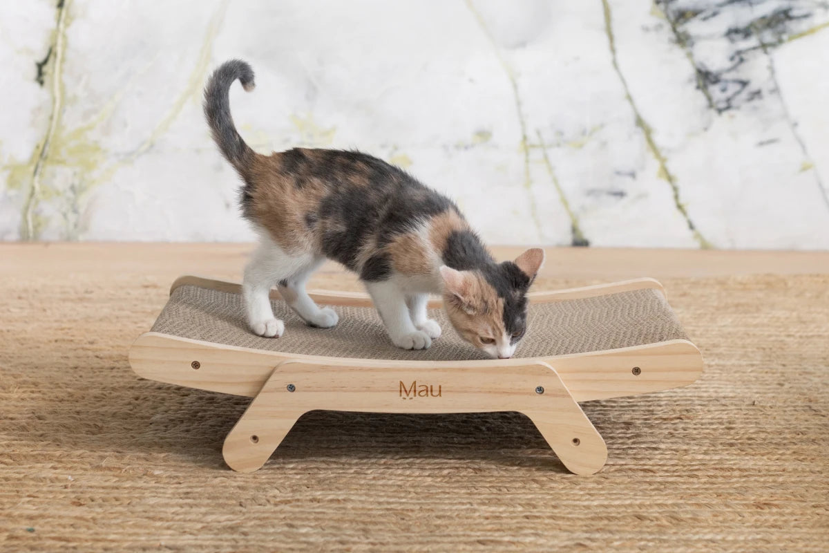 Adjustable Pinewood Cat Scratcher Natural