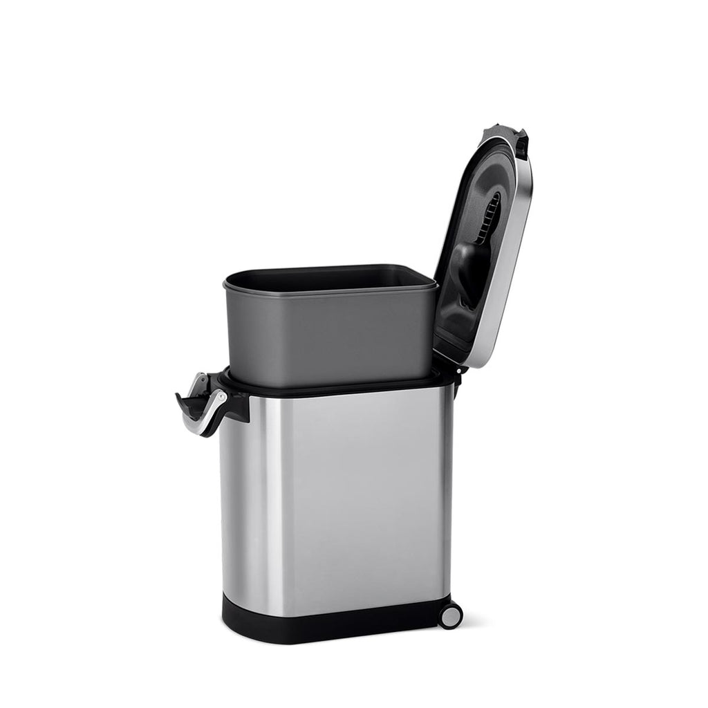 Medium Airtight Pet Food Storage Bin product image 5