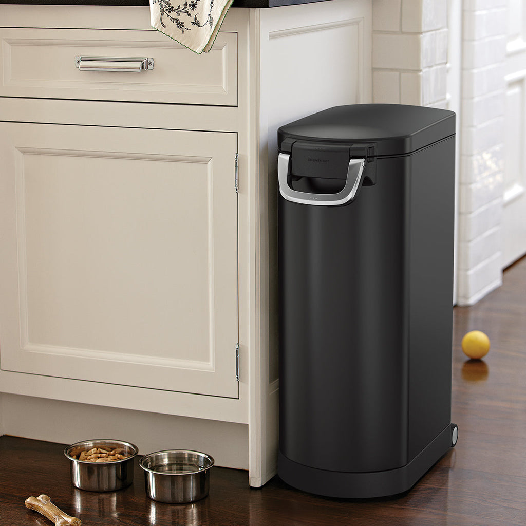 Extra Large Airtight Pet Food Storage Bin product image 13