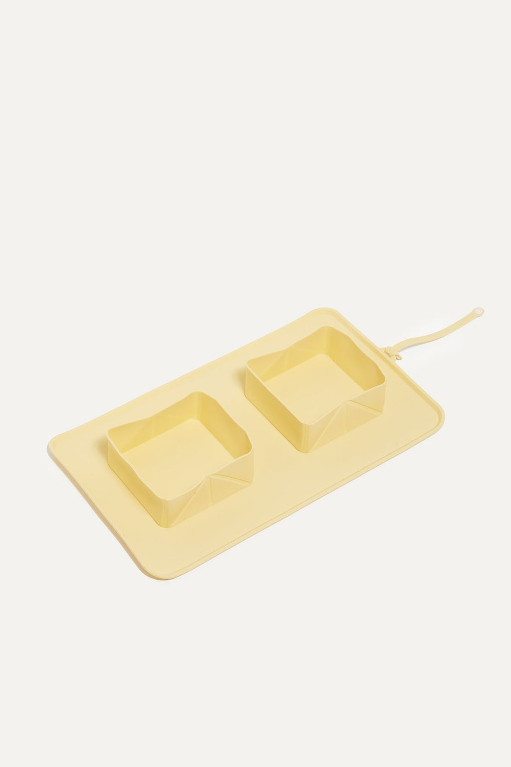 color: yellow