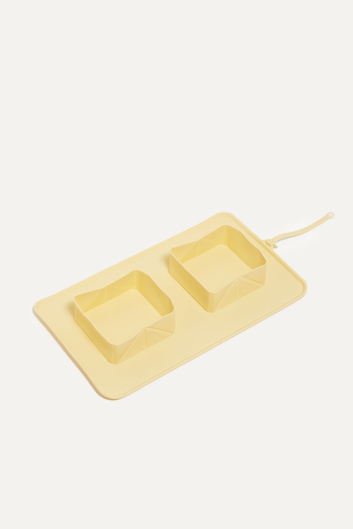 color: yellow