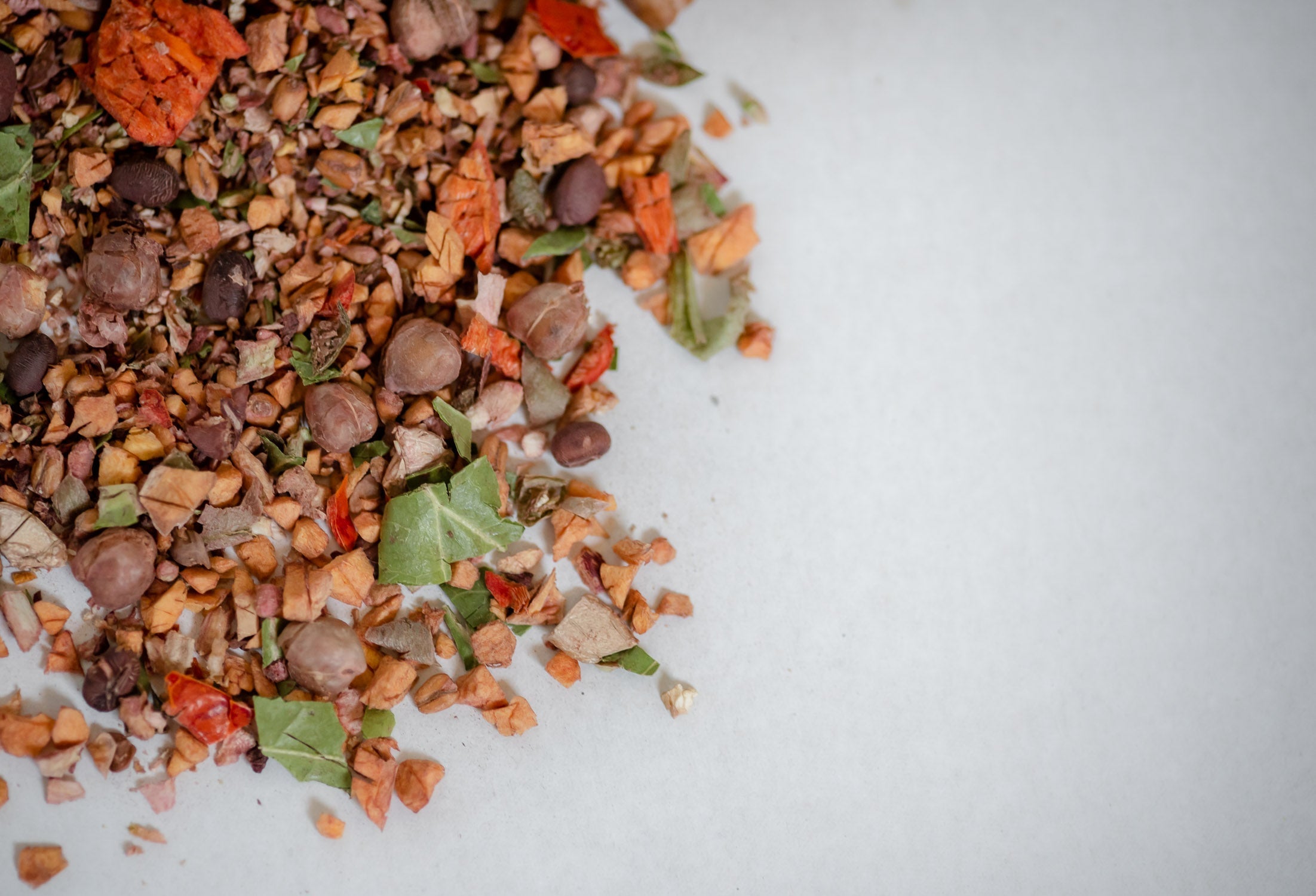 Freeze-Dried Seasonal Parrot Food product image 11