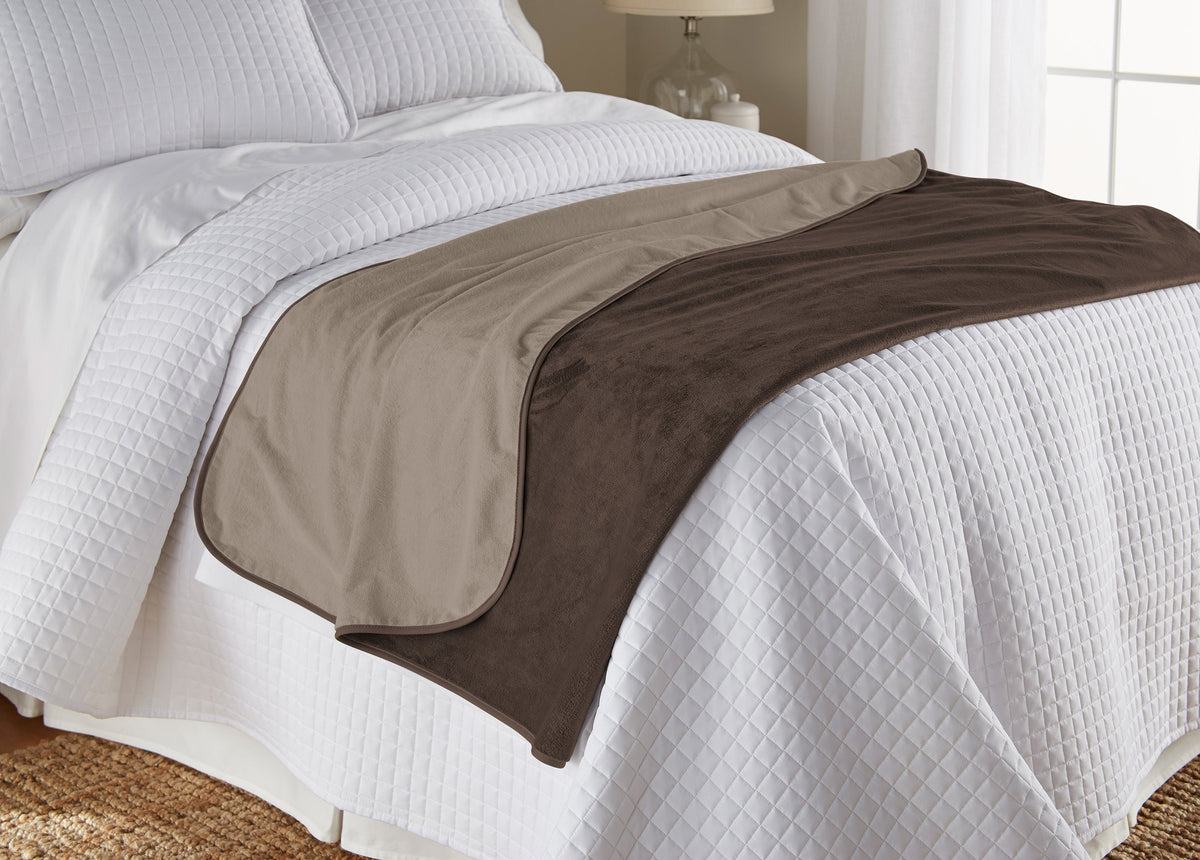 Silky Waterproof Pet Protection Throw product image 17