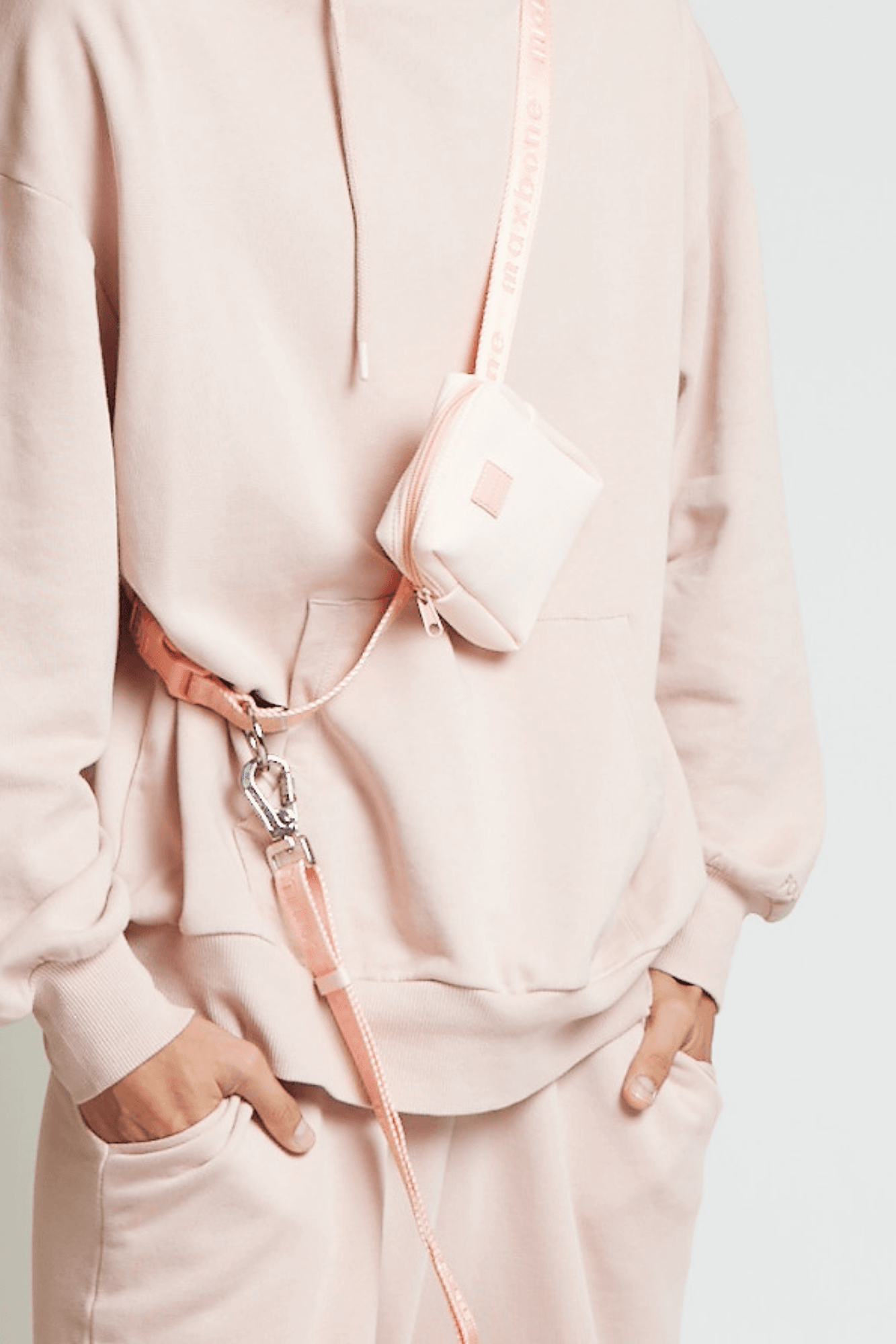 color: peach