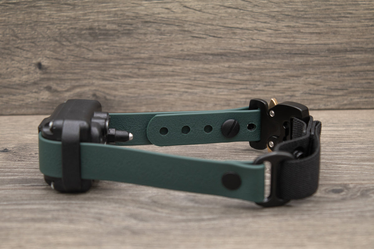 Hoot & Co Everest E Collar Strap showing durable black leather with metal buckle and adjustable design.