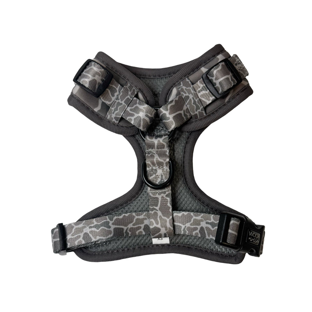 back view of woof+ween duck camo pattern dog harness for dachshunds