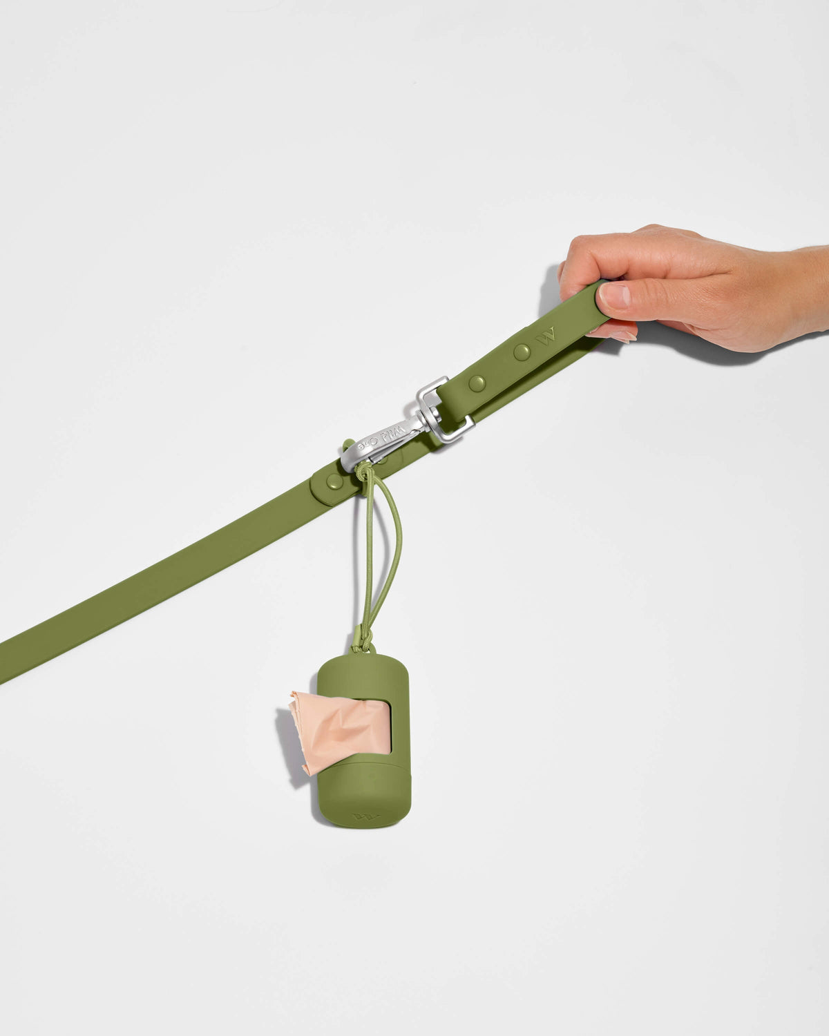 Leash-Attached Dog Waste Bag Dispenser product image 67