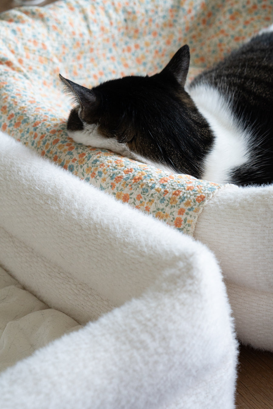 Cat Bolster Bed product image 6