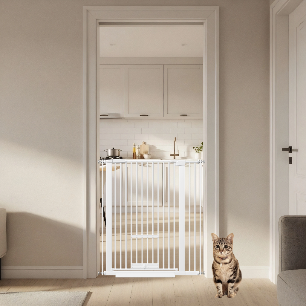 Dog Gate with Cat Door product image 9