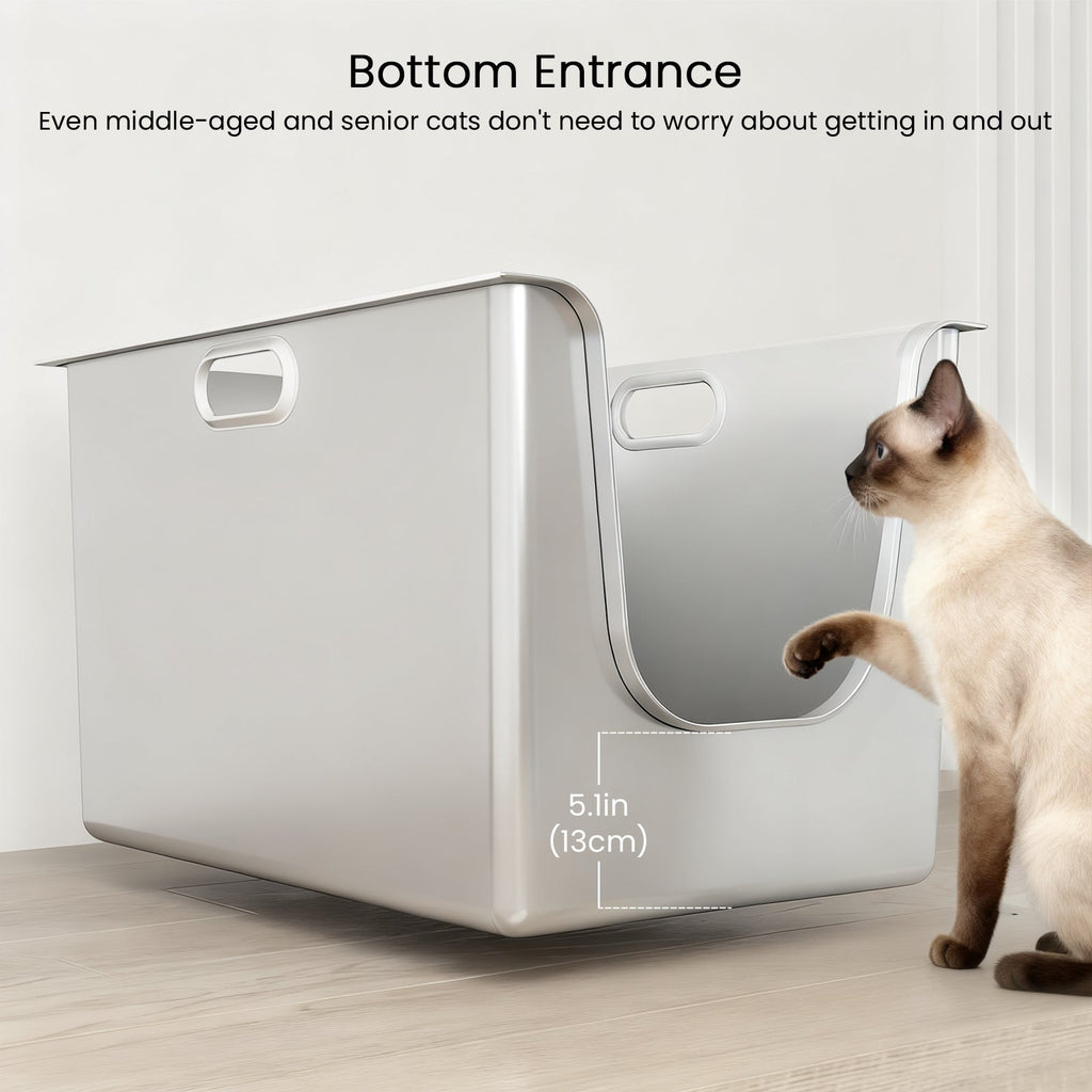 Bottom front entry helps older cats access a high-sided litter box