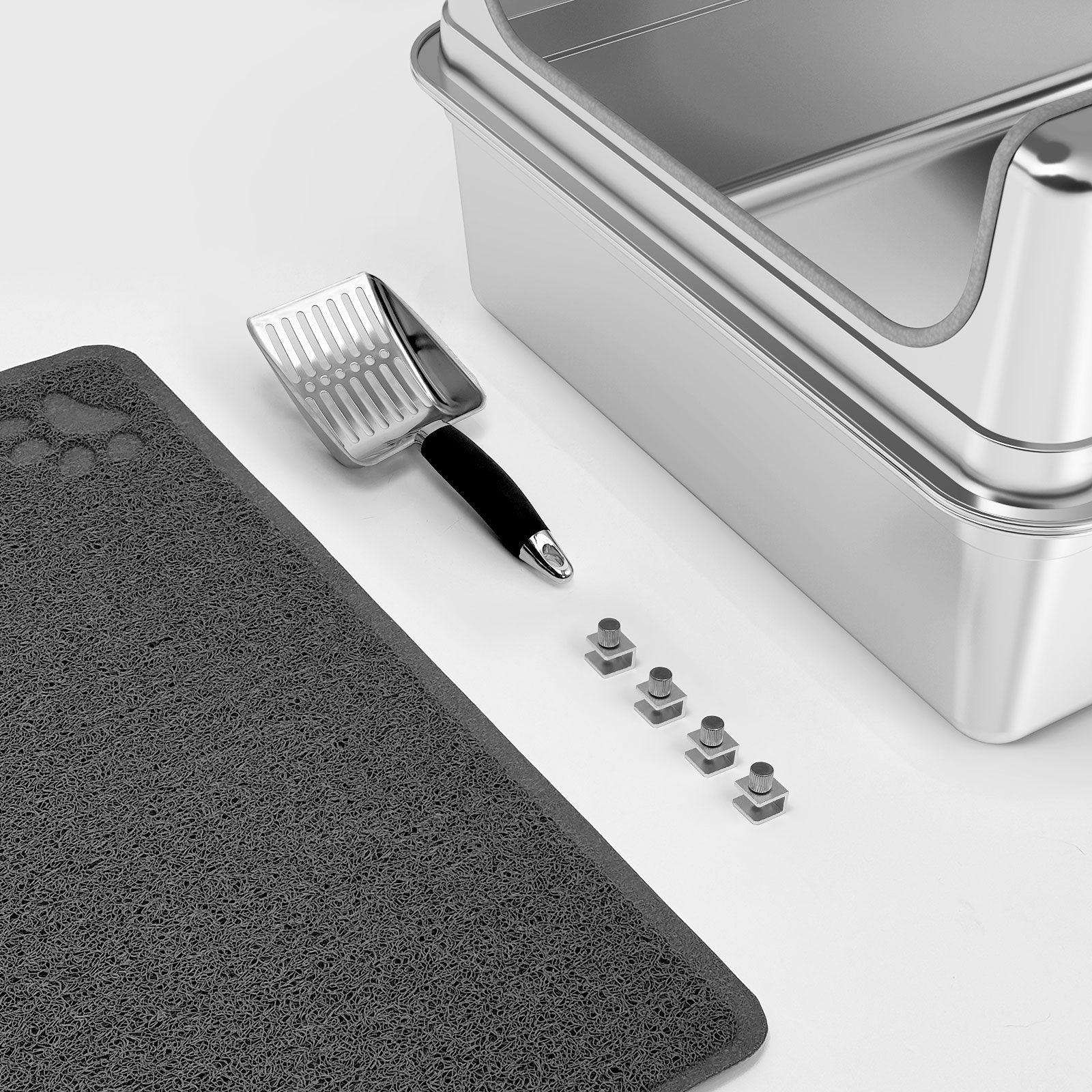 Accessories and U-shaped locks for an XXL stainless steel litter box