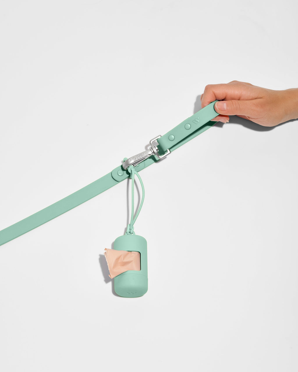 Leash-Attached Dog Waste Bag Dispenser product image 10