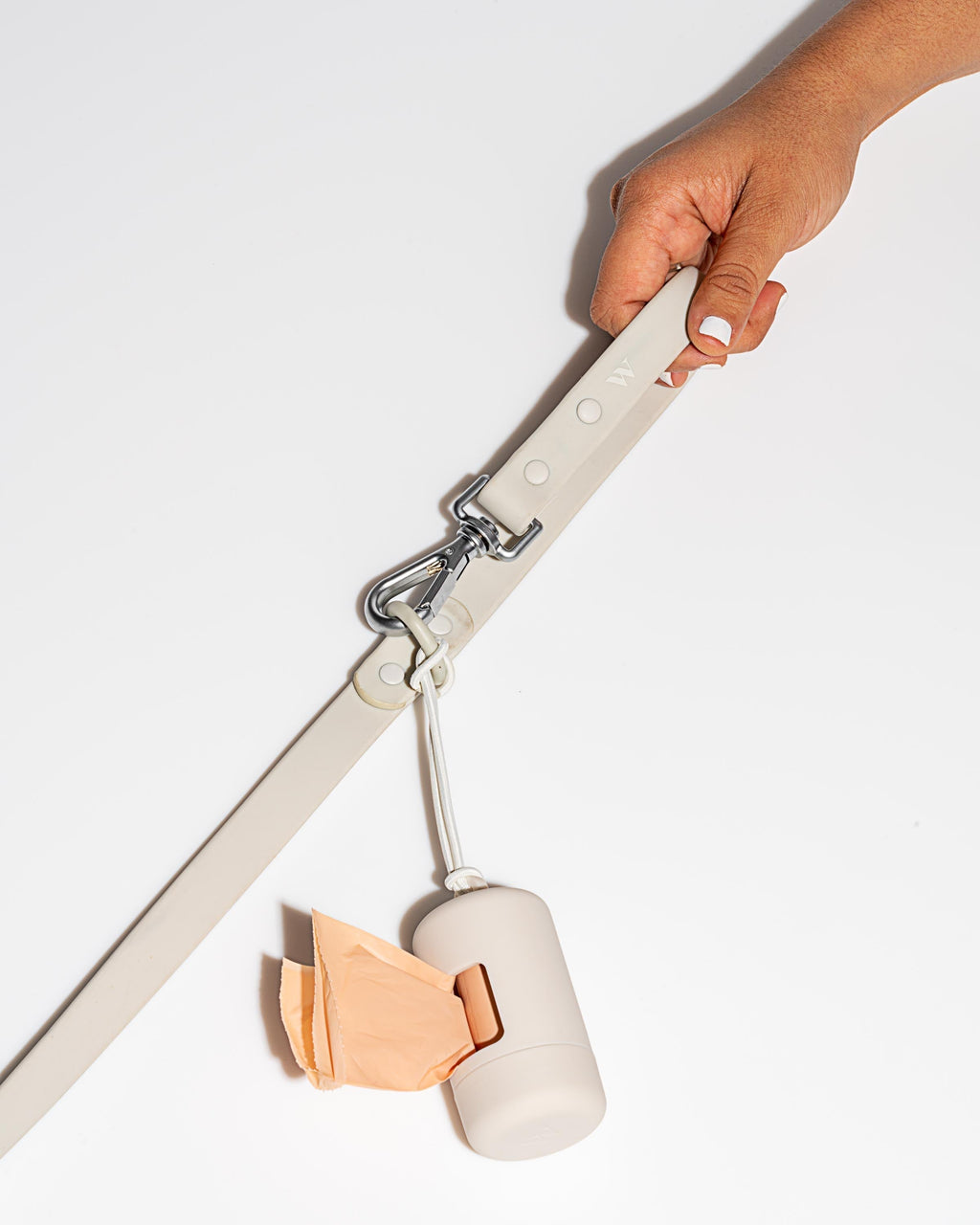 Leash-Attached Dog Waste Bag Dispenser product image 62