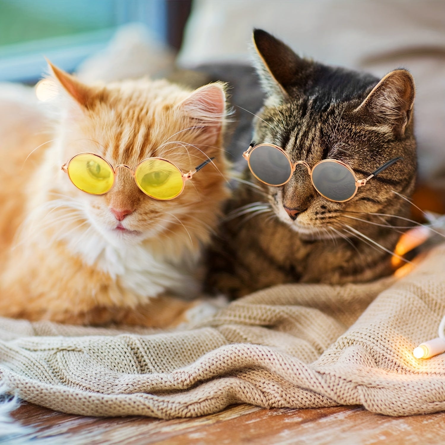 10 Fun Glasses for Cats And Dogs - Round Metal Classic Retro Shades for Pets, Perfect for Hippie Looks, Cosplay Parties, And Photo Props (Assorted Colors)