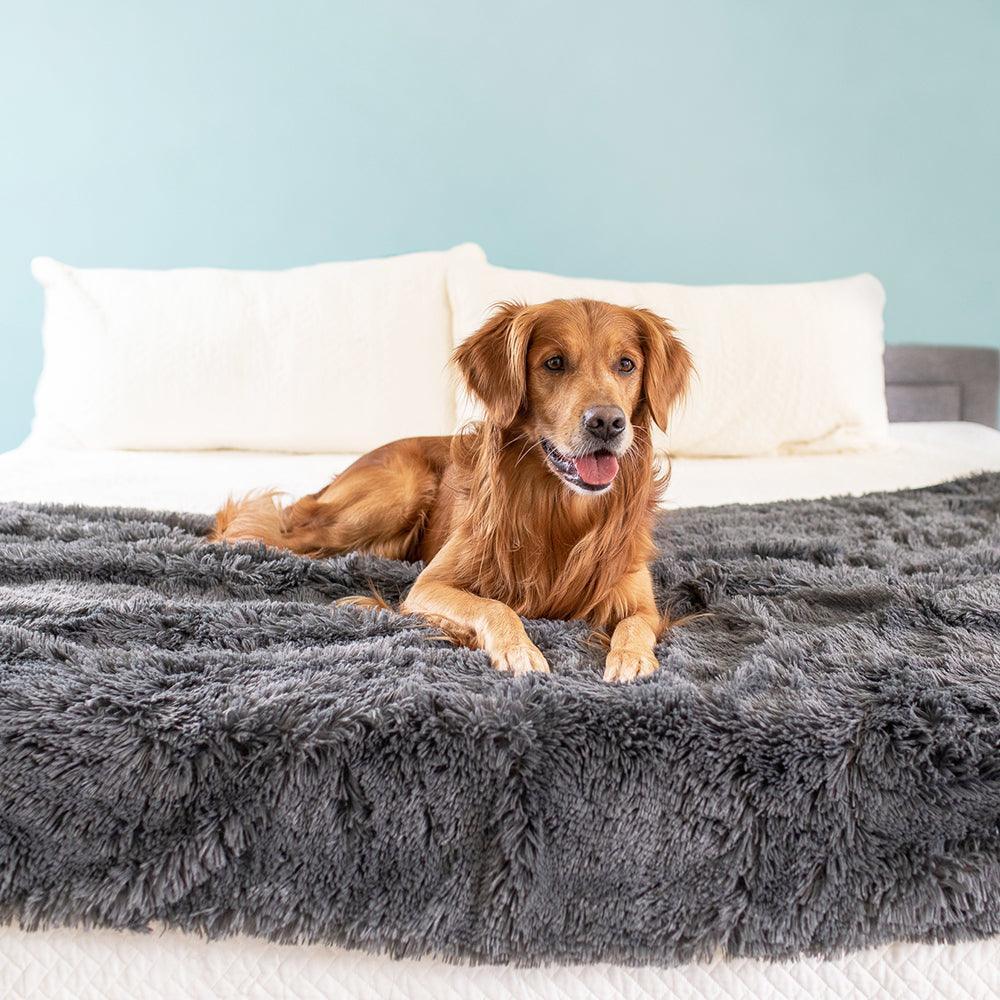 Waterproof Faux Fur Pet Throw Blanket product image 4