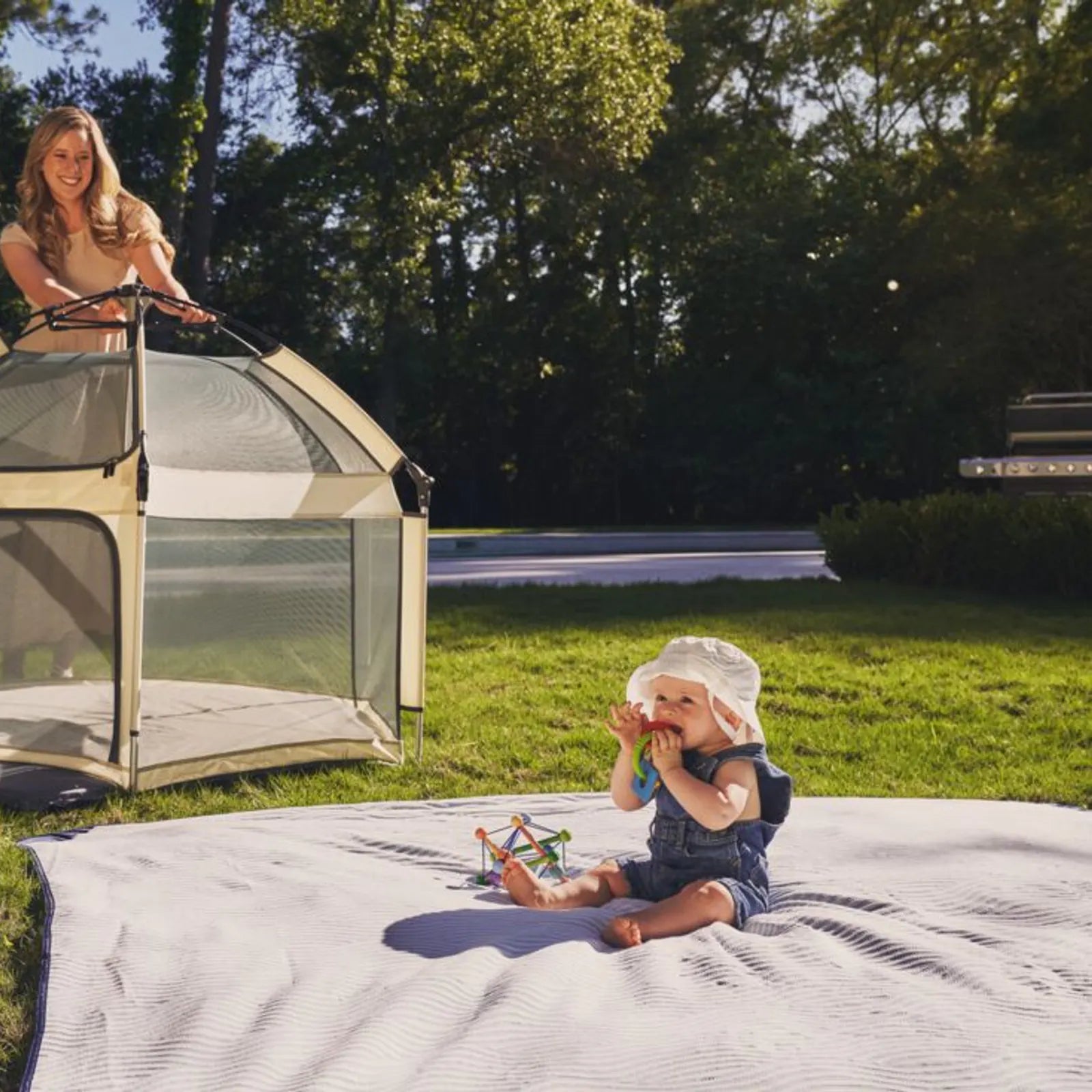 Portable pop up playpen with UPF shade and mesh walls, product image 25