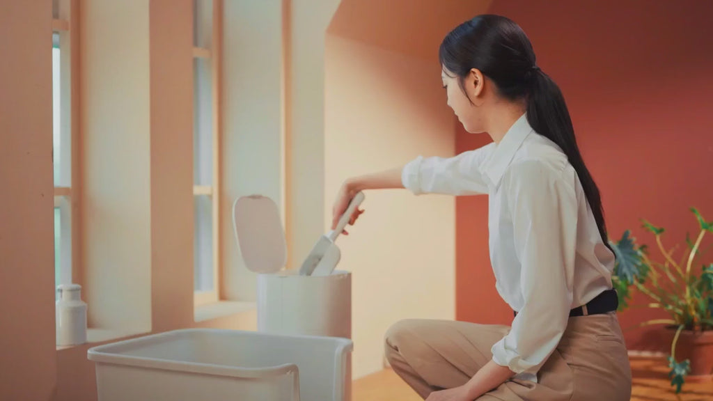 Cat Litter Disposal Starter Kit product demonstration video