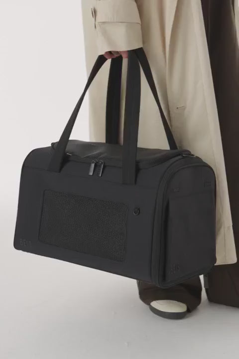 The Pet Carrier in Black product video